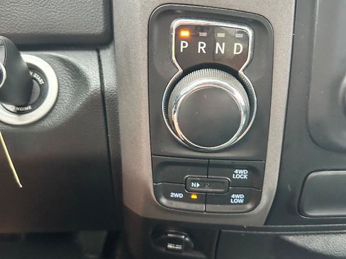 Used 2017 RAM 1500 Express AWD/4WD image 14
