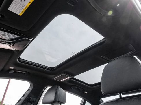 Used 2018 BMW 740i image 5