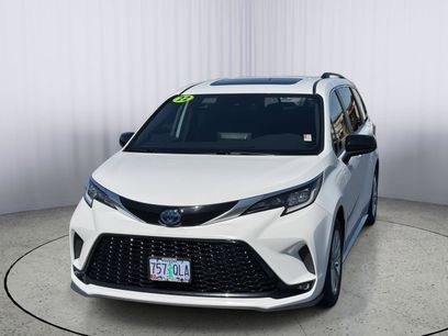 Used 2022 Toyota Sienna XSE