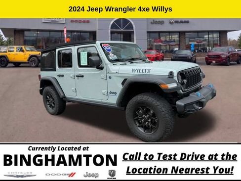 Used 2024 Jeep Wrangler Unlimited AWD/4WD image 1