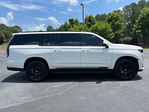 Used 2024 Cadillac Escalade ESV Sport w/ LPO, ONYX Package AWD/4WD image 26