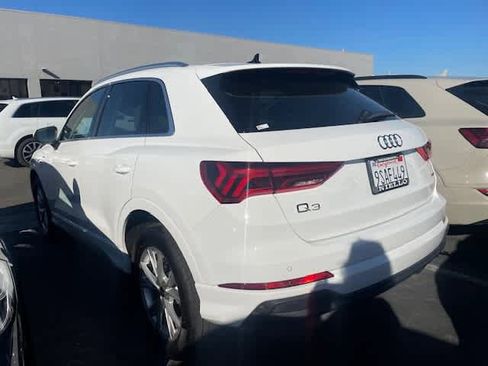 Used 2025 Audi Q3 2.0T Premium image 4