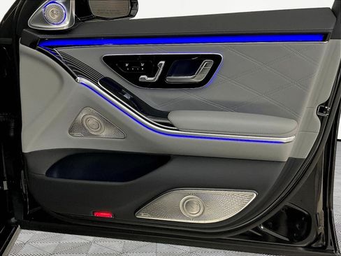 Certified 2026 Mercedes-Benz Maybach S 680 4MATIC image 28