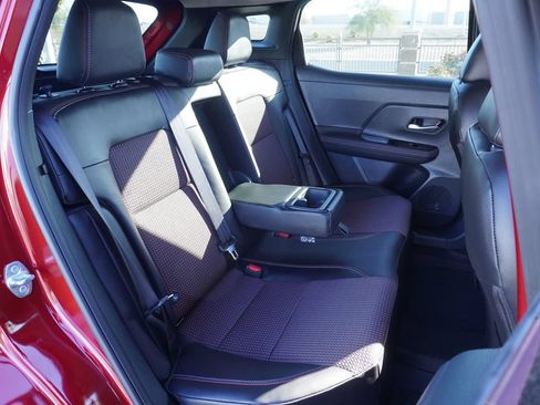 Used 2025 Nissan Kicks SR FWD image 9