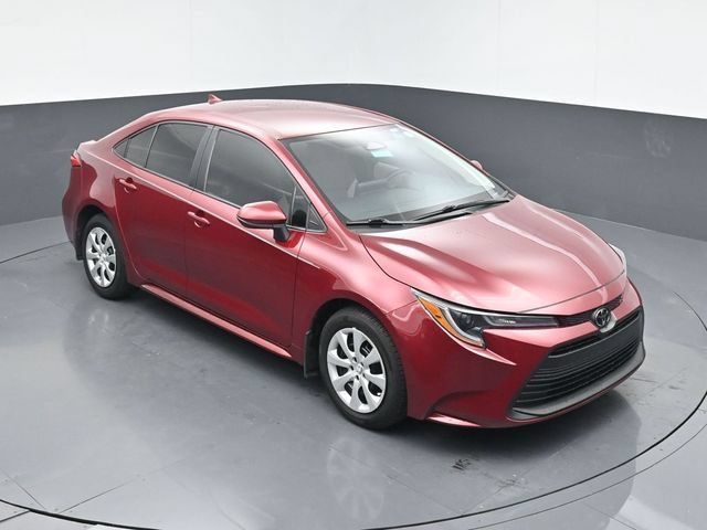 Used 2025 Toyota Corolla LE FWD image 34
