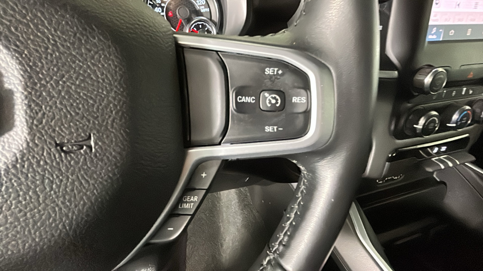 Used 2023 RAM 1500 Big Horn AWD/4WD image 21