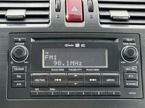 Used 2015 Subaru Forester 2.5i Premium w/ All-Weather Package image 11