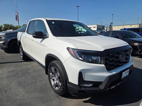 Certified 2025 Honda Ridgeline TrailSport image 2