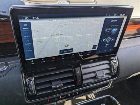 New 2024 Lincoln Navigator L Reserve image 9