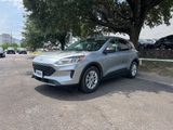 Used 2022 Ford Escape SE image 3