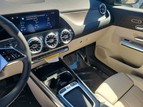 Certified 2026 Mercedes-Benz GLA 250 4MATIC image 22