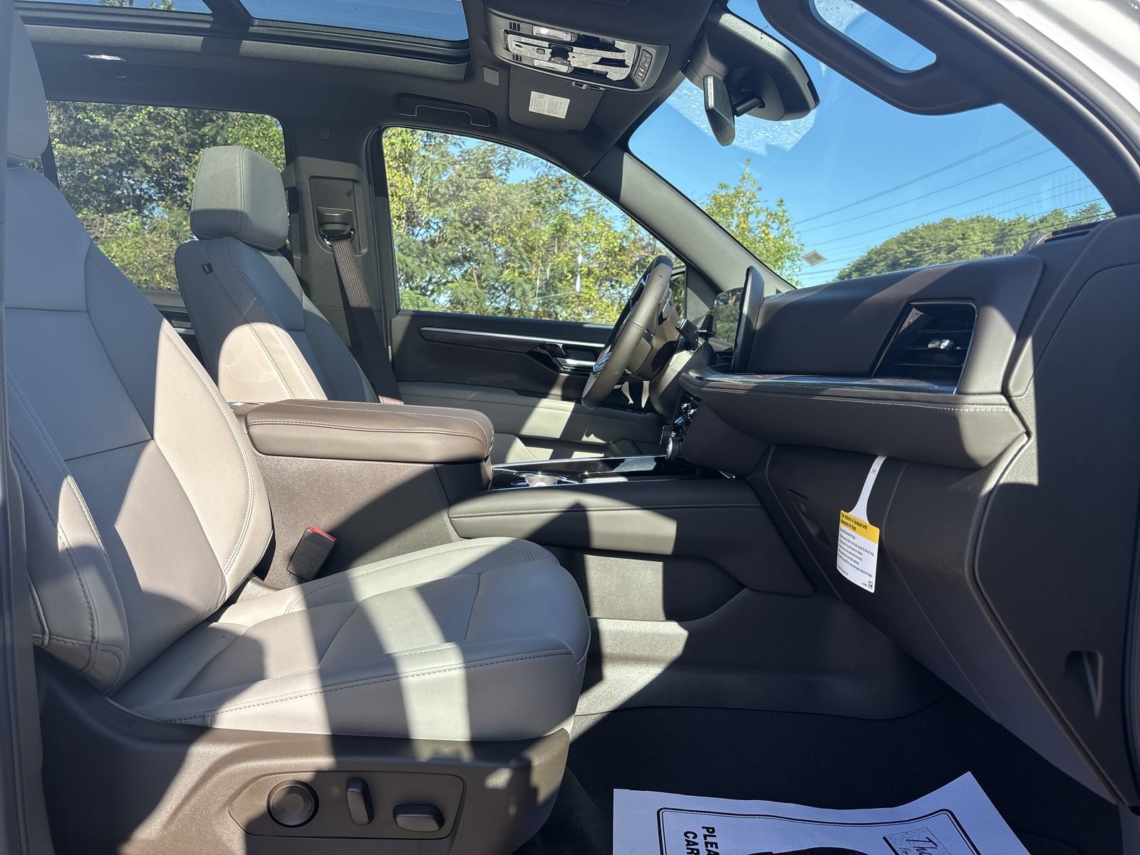 New 2027 Chevrolet Tahoe Z71 w/ Comfort Package AWD/4WD image 28