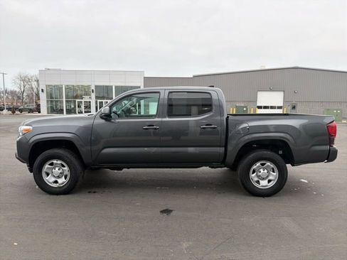 Used 2023 Toyota Tacoma SR image 4