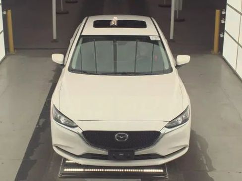 Used 2021 MAZDA MAZDA6 Touring image 2