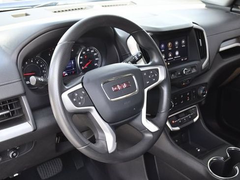 Used 2023 GMC Terrain SLE FWD image 19