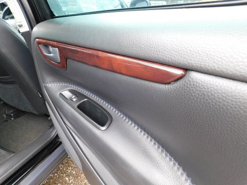 Used 2007 Volvo XC70 image 27