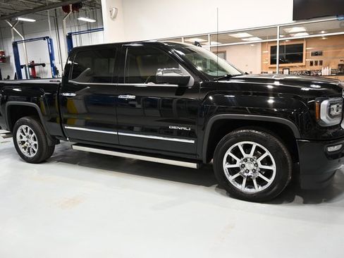 Used 2017 GMC Sierra 1500 Denali w/ Denali Ultimate Package image 4