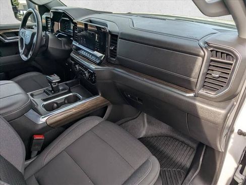 Used 2024 Chevrolet Silverado 1500 RST w/ Z71 Off-Road Package AWD/4WD image 20