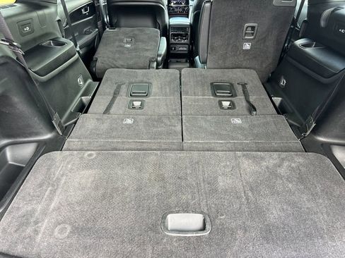 Used 2021 Jeep Grand Cherokee L Laredo image 16