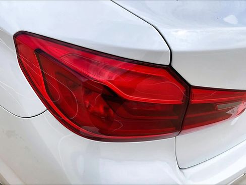 Used 2020 BMW 530i w/ Premium Package RWD image 29