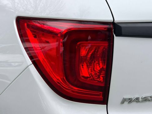 Used 2023 Honda Passport EX-L image 10