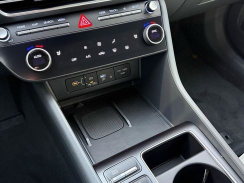 New 2026 Hyundai Sonata SEL FWD image 14