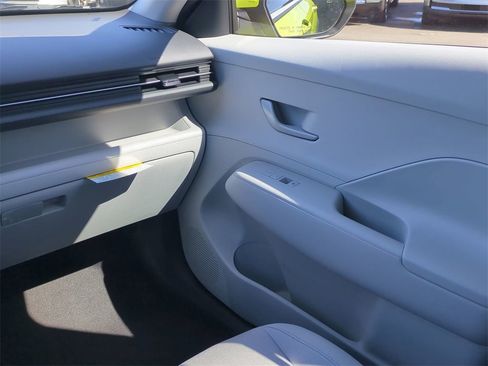 New 2026 Hyundai Kona SE image 19