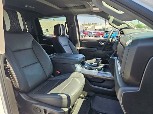 Used 2024 Chevrolet Silverado 1500 LTZ w/ LTZ Premium Package image 20
