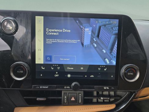 Certified 2025 Lexus NX 250 FWD w/ Accessory Package (Z1) image 15