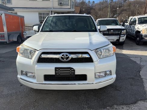 Used 2013 Toyota 4Runner Limited image 3