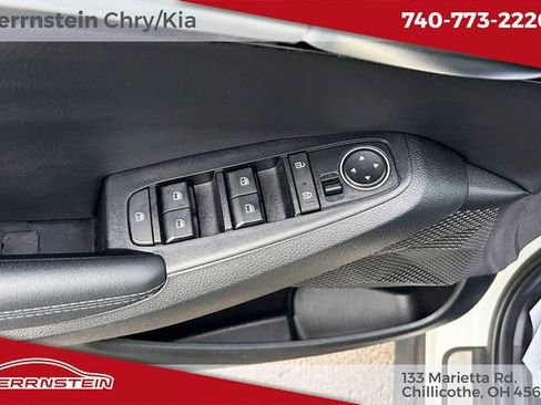 Used 2023 Kia Seltos EX AWD/4WD image 14