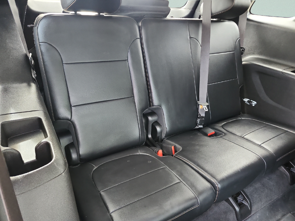 Used 2018 Chevrolet Traverse LT FWD image 37