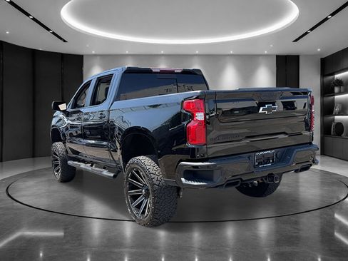 Used 2021 Chevrolet Silverado 1500 LT Trail Boss w/ Convenience Package II AWD/4WD image 4