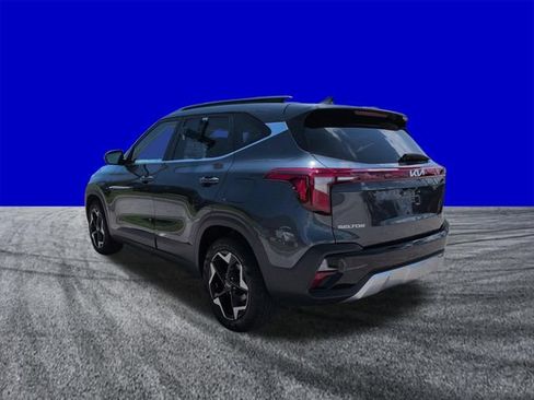 Used 2026 Kia Seltos EX FWD image 6