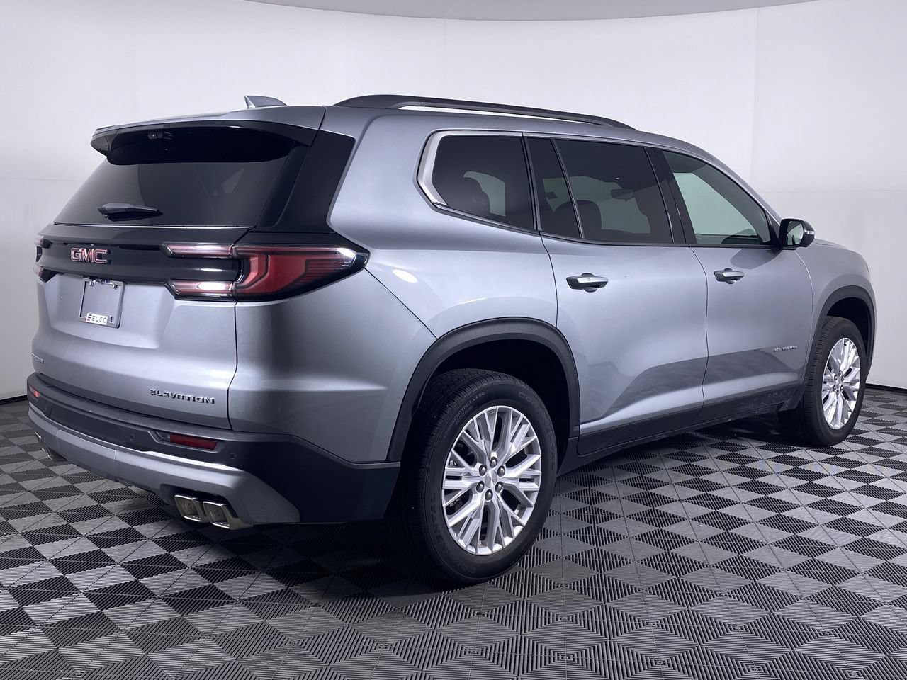 Certified 2026 GMC Acadia Elevation w/ Elevation Premium Package FWD image 20