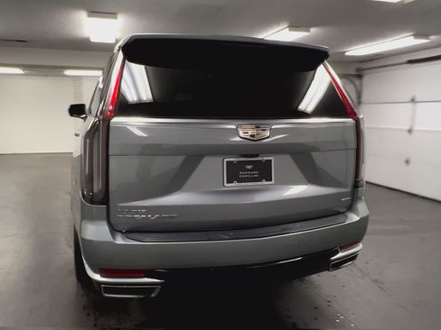 Certified 2024 Cadillac Escalade Premium Luxury image 79