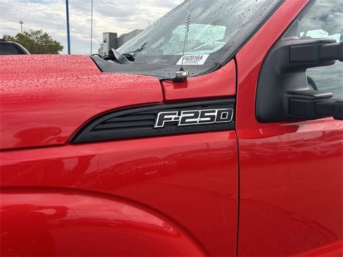Used 2016 Ford F250 XL w/ Power Equipment Group image 13