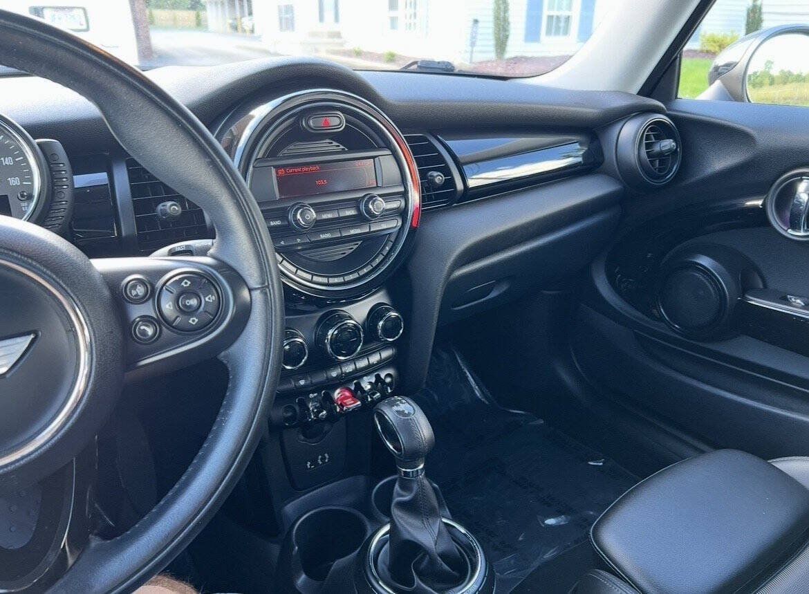 Used 2014 MINI Cooper 2-Door Hardtop FWD image 14