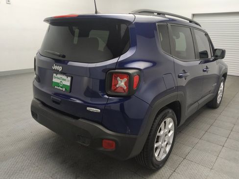 Used 2020 Jeep Renegade Latitude FWD image 9