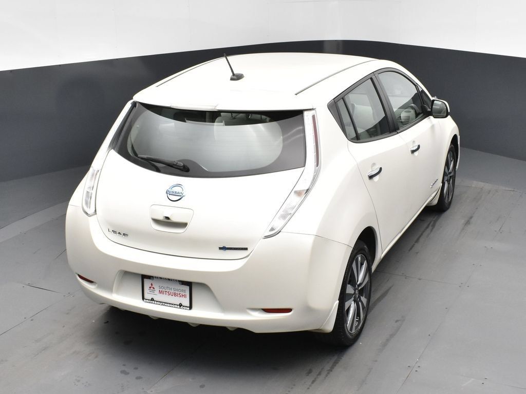 Used 2017 Nissan Leaf SV FWD image 19