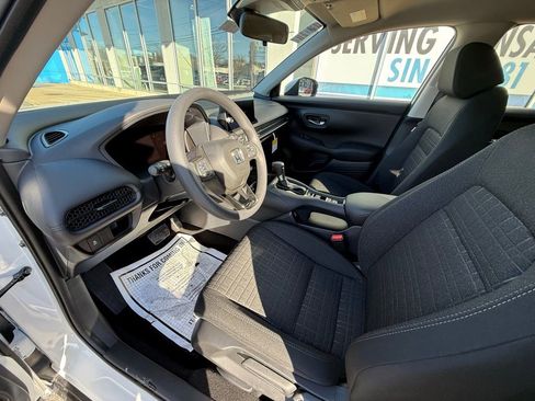 New 2026 Honda HR-V LX image 14