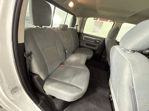 Used 2018 RAM 2500 SLT image 40