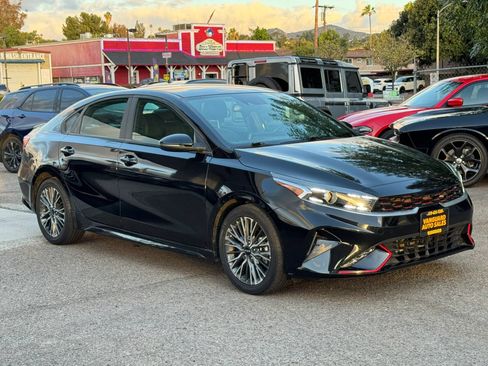 Used 2024 Kia Forte GT-Line FWD image 2
