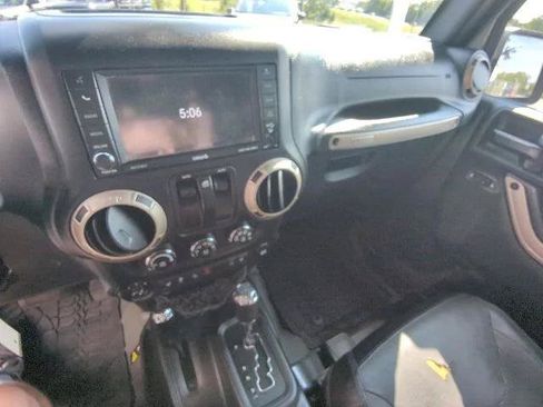 Certified 2017 Jeep Wrangler Sahara AWD/4WD image 32
