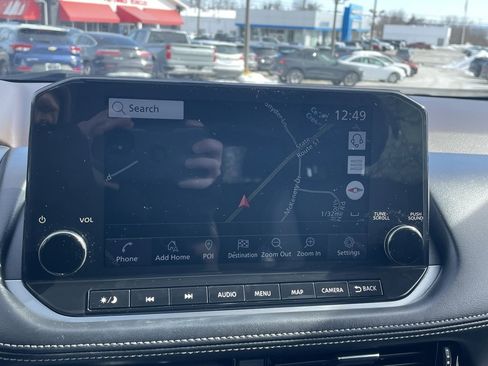 Used 2023 Nissan Rogue SL w/ SL Premium Package image 41