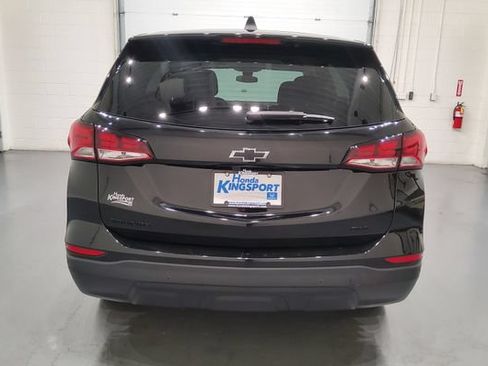 Used 2023 Chevrolet Equinox LS w/ LS Convenience Package AWD/4WD image 6