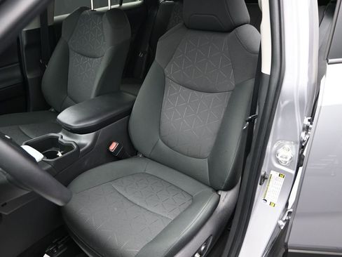 Used 2023 Toyota RAV4 XLE w/ Convenience Package image 17