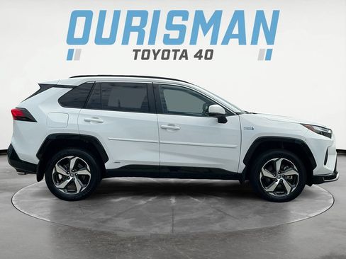 Used 2024 Toyota RAV4 SE w/ Weather & Moonroof Package AWD/4WD image 8
