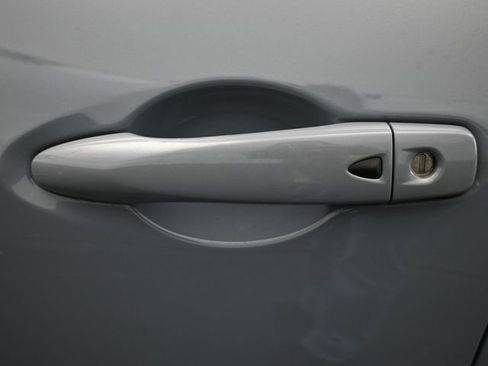 Used 2023 Nissan Kicks SR w/ SR Premium Package image 13