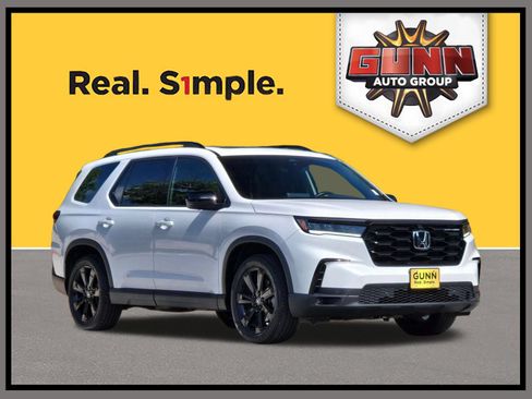 Used 2025 Honda Pilot Black Edition image 1